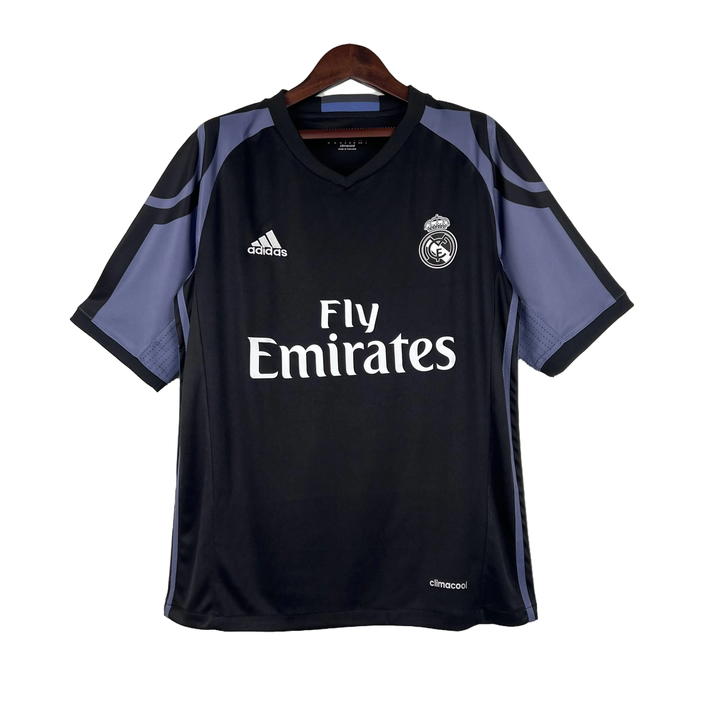 Retro Reαl Mαdrid - 2016/17 (Third)