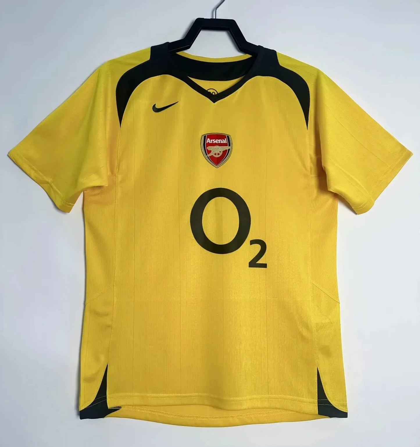 Retro Arsenal - 2005/06 (Away)