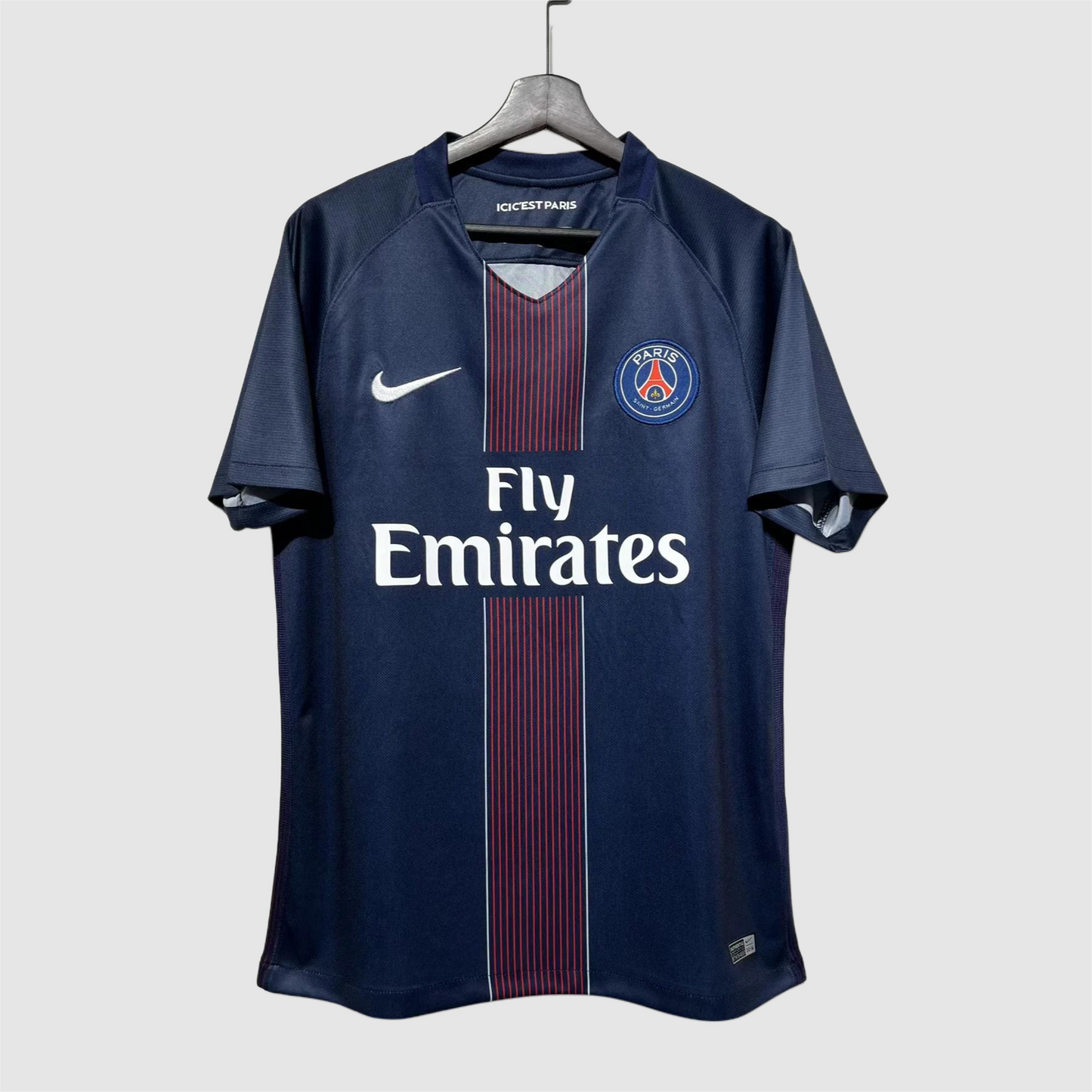 Retro Paris 16/17 Home